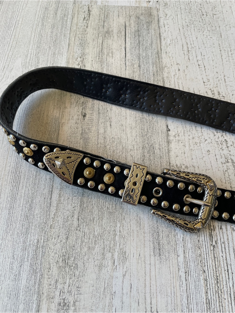 Vintage Black Belt Leather with Gold and Silver Studs Western Cowgirl EUC - Picture 4 of 9